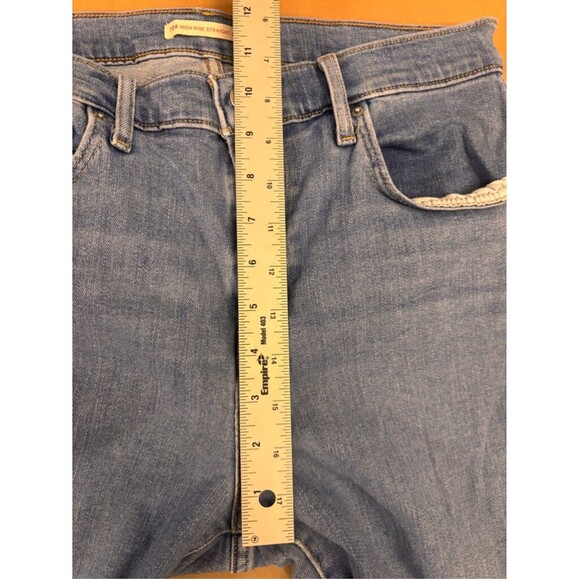 Levi's 724 High Rise Straight Jeans Women's Size 30 Blue Denim - Picture 4 of 10